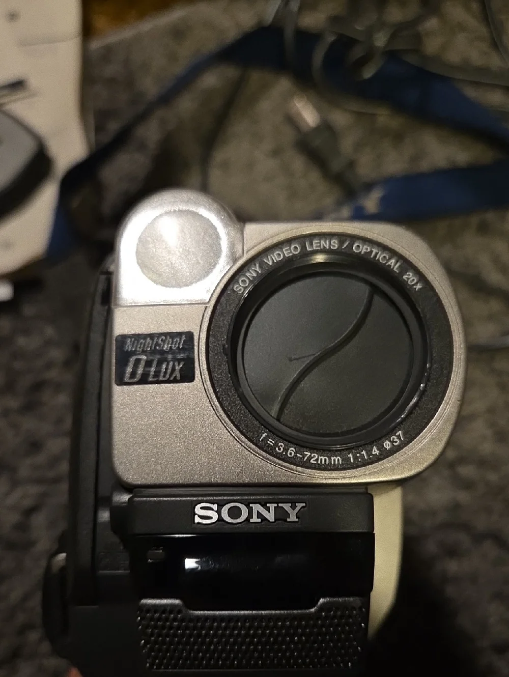Sony Handycam Vision Video 8 with Carry Case and Cables UNTESTED